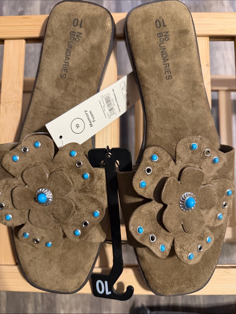 NWT Western Sandals